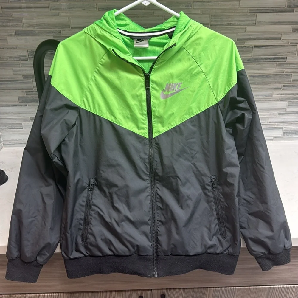 NIKE Athleisure Green Activewear Jackets